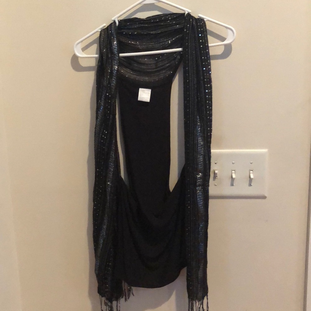 Vest-like scarf